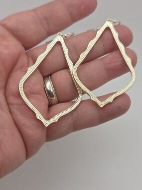 Kendra Scott Gold Filigree Open Drop Earrings
